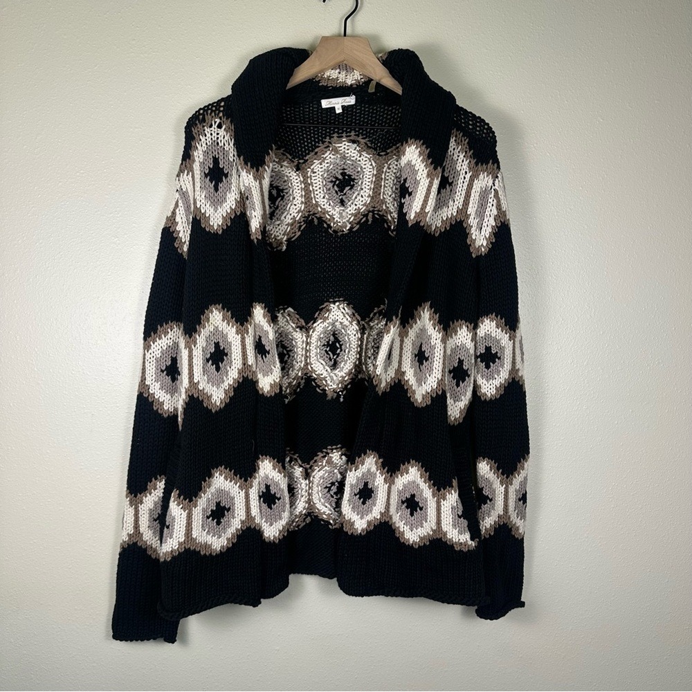 MINNIE ROSES Women M Chunky Knitβ Cozy Black Cream Geometric Cardigan Sweater